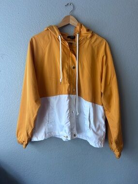 Forever 21 Yellow and White Two-Tone Hooded Bomber Jacket